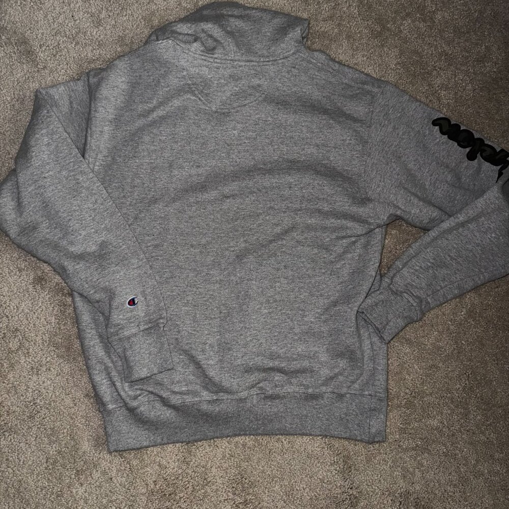 SOLD-Champion Gray Hoodie Camo Logo | Size M - Picture 5 of 5